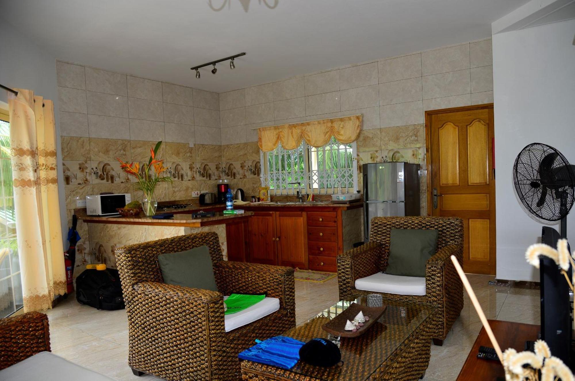 Korrine'S Cottage Horizon Beau Vallon (Mahe) Exterior foto